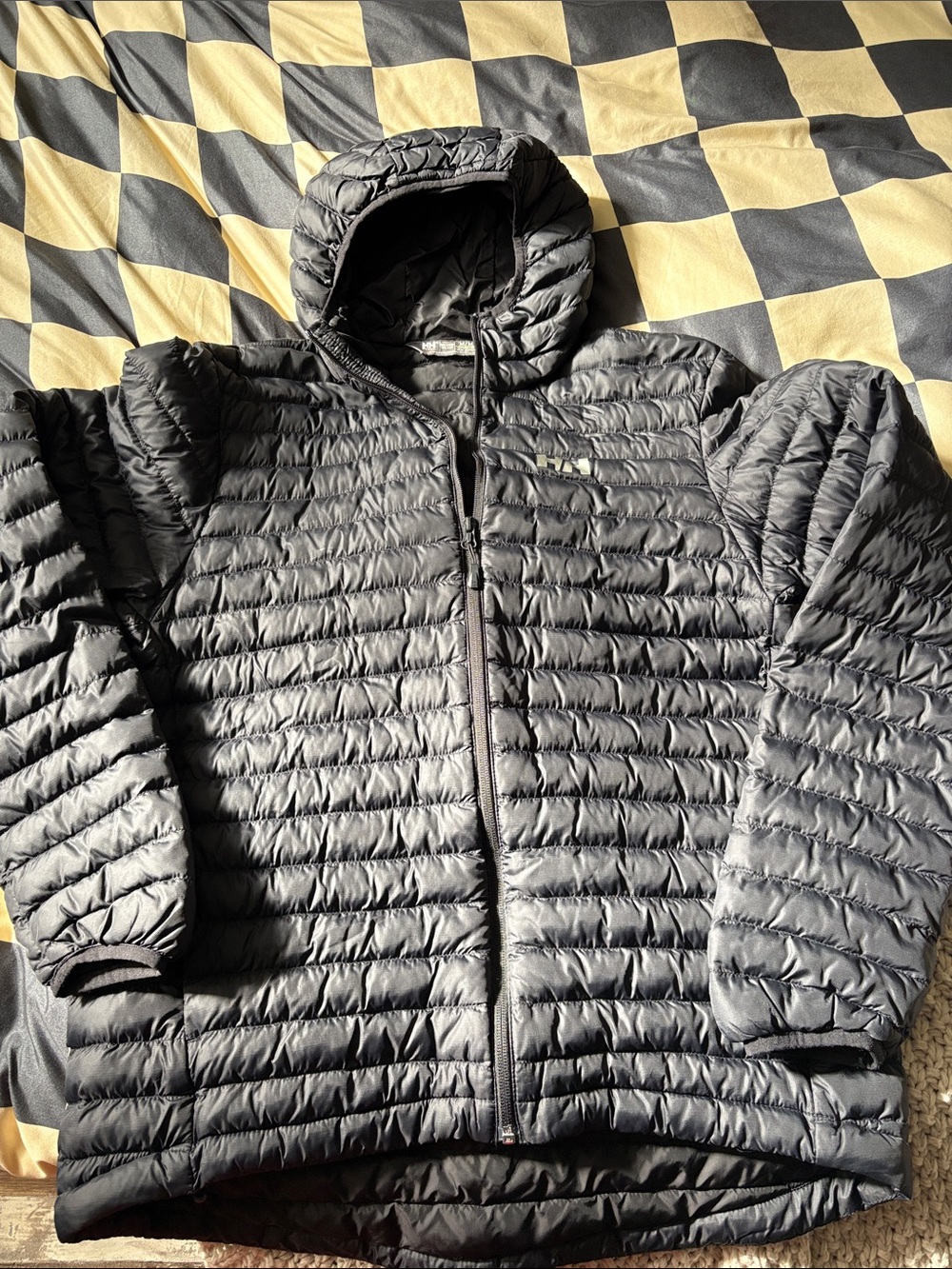 Helly Hansen Black Quilted Hooded Puffer Jacket Men’s Medium